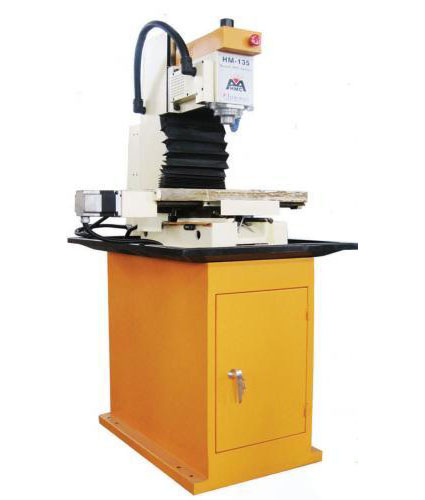 CNC Machine How Mau HM-135